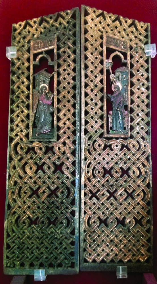 Royal doors from Stoienești-Şuşani, late 15th or early 16th century, 108 x 56 cm each panel, History Museum in Râmnicu Vâlcea (source: History Museum in Râmnicu Vâlcea)