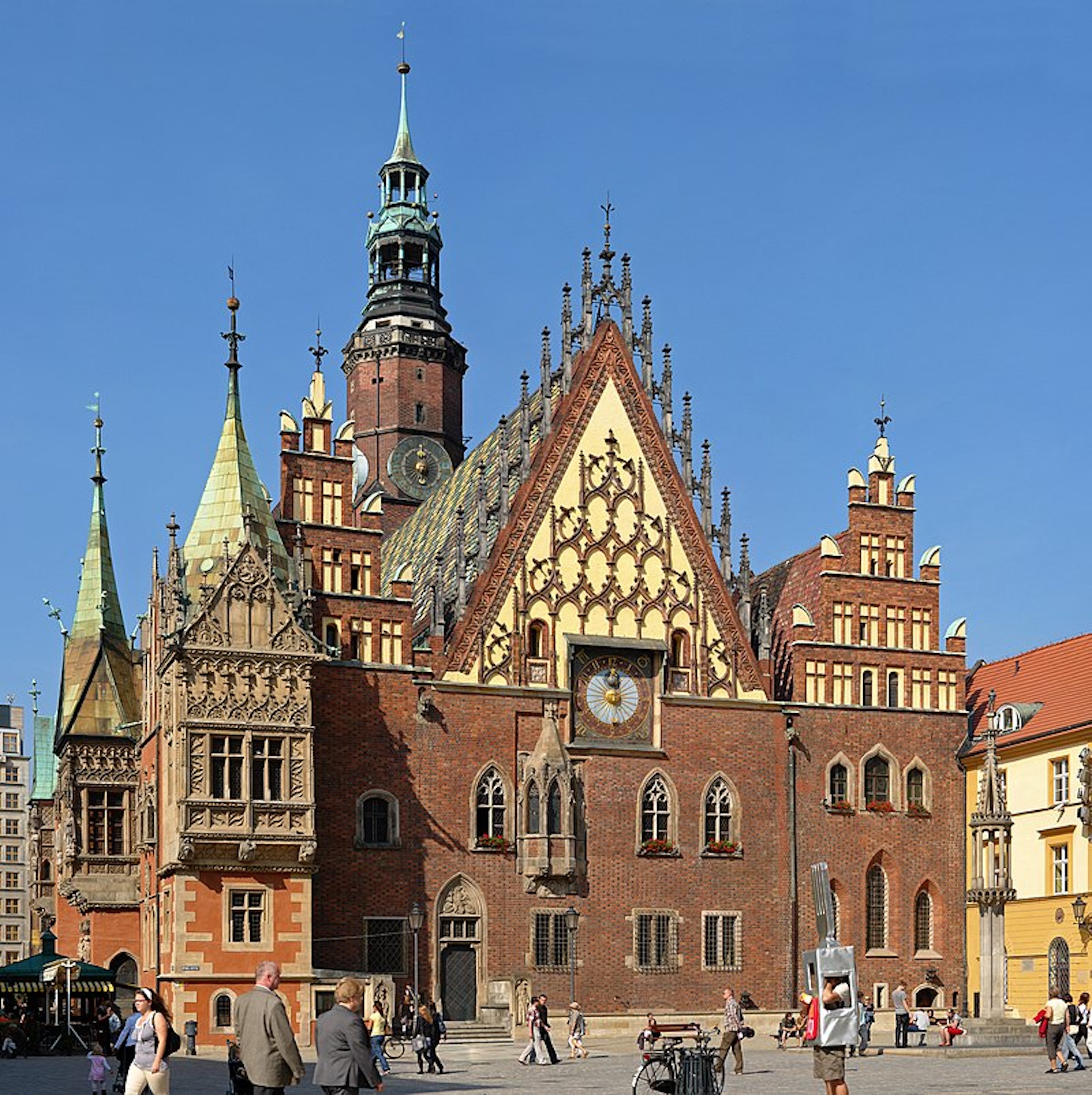 Late medieval City Hall, Wrocław. Source: Wikipedia Commons 